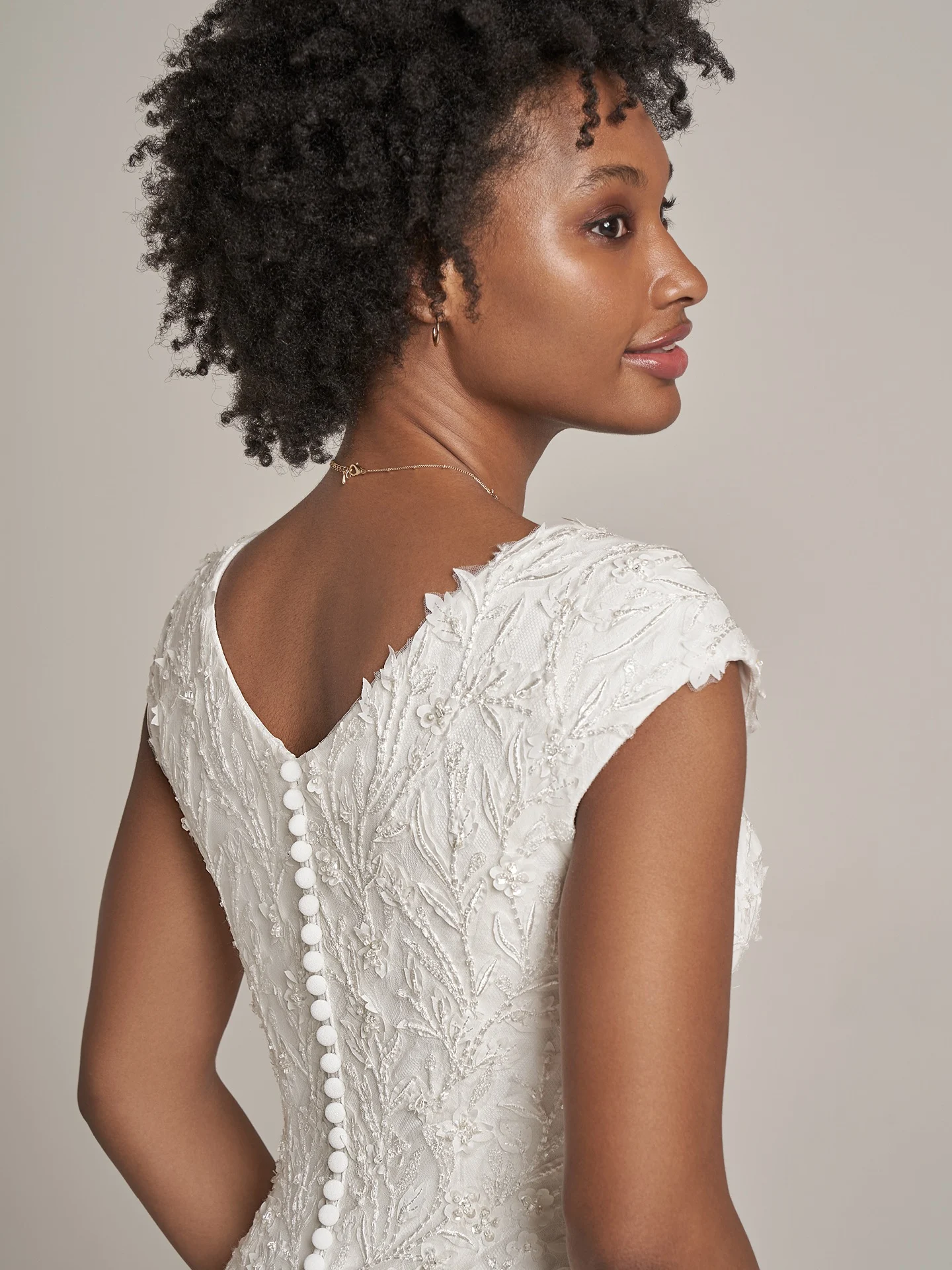 Rebecca-Ingram-Alda-Leigh-Fit-and-Flare-Wedding-Dress-21RN752B01-Alt4-IV